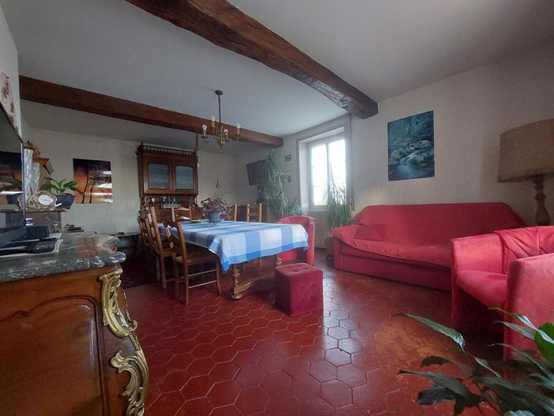 Maison - 143 m² - 5 pièces