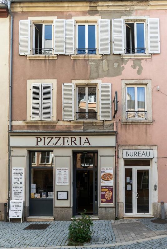 Local commercial - 71 m² - 3 pièces