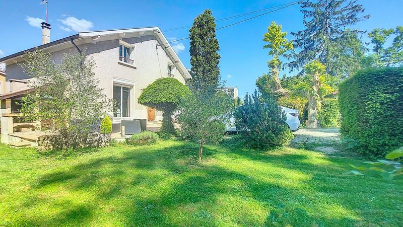 Maison - 160 m² - 5 pièces