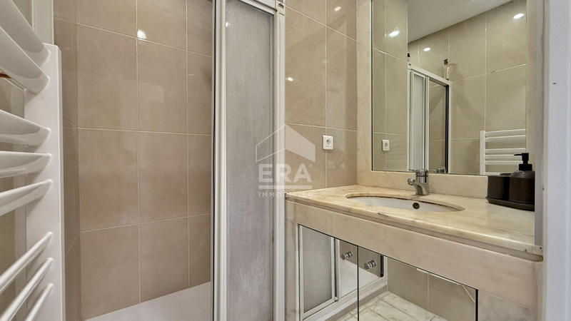 Appartement - 99 m² - 3 pièces