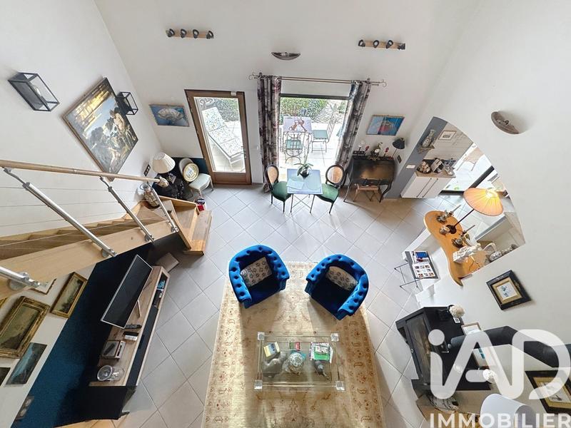 Maison - 140 m² - 5 pièces