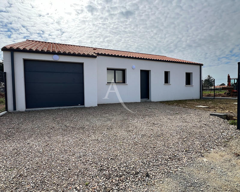 Maison - 84 m² - 4 pièces