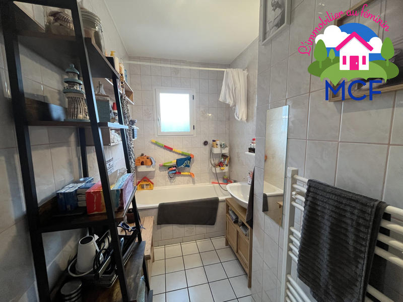 Maison traditionnelle - 93 m² - 5 pièces