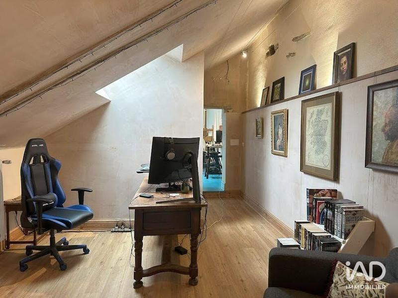 Maison - 222 m² - 7 pièces