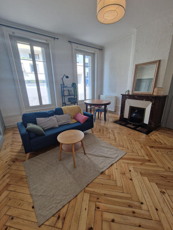 Appartement - 83 m² - 3 pièces