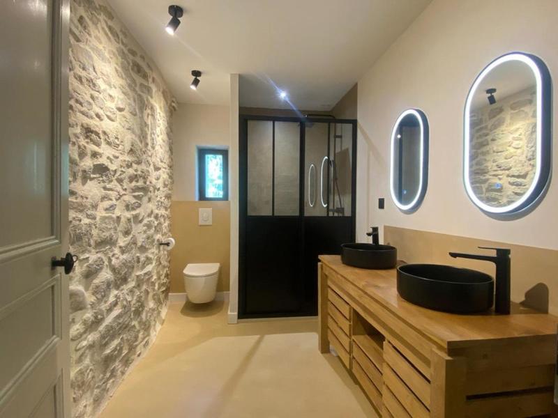 Moulin - 260 m² - 6 pièces