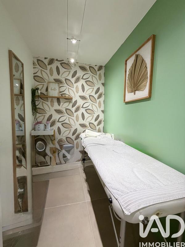 Maison - 255 m² - 7 pièces