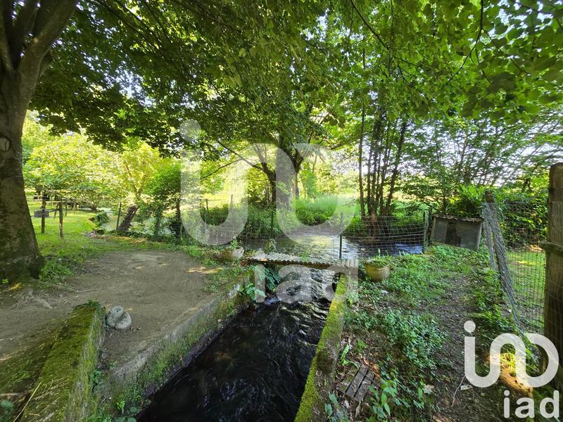 Maison - 14 650 m² - 2 pièces