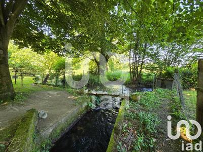 Maison - 14 650 m² - 2 pièces