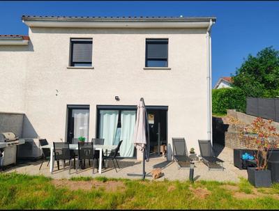 Maison - 100 m² - 4 pièces