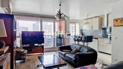 Appartement - 90 m² - 4 pièces