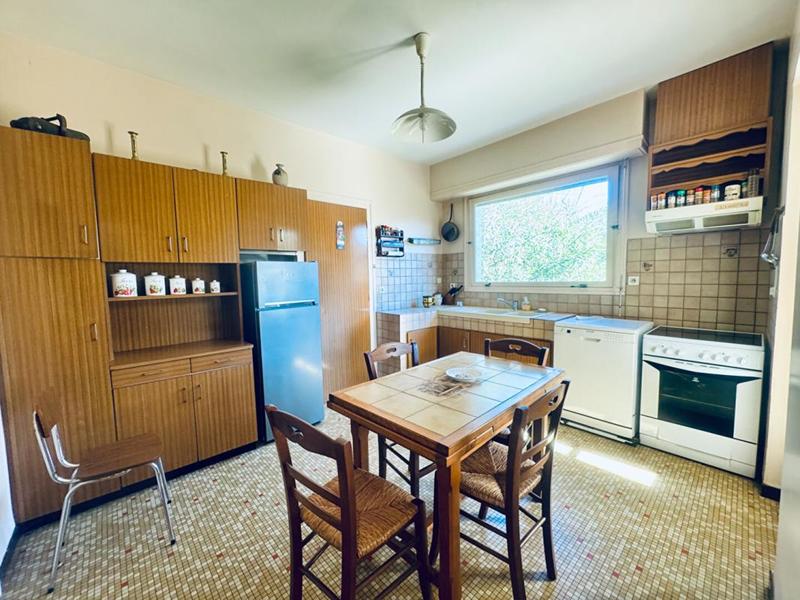 Maison - 182 m² - 7 pièces