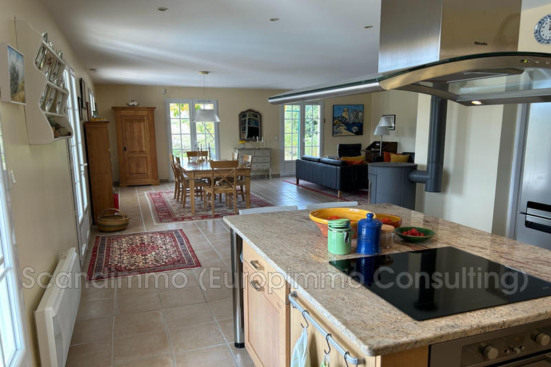 Maison - 190 m² - 5 pièces