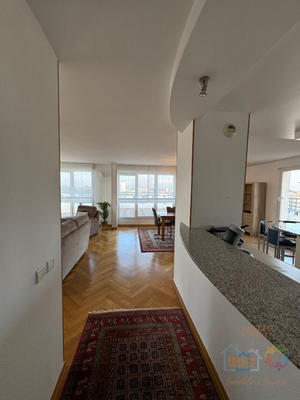 Appartement - 111 m² - 4 pièces