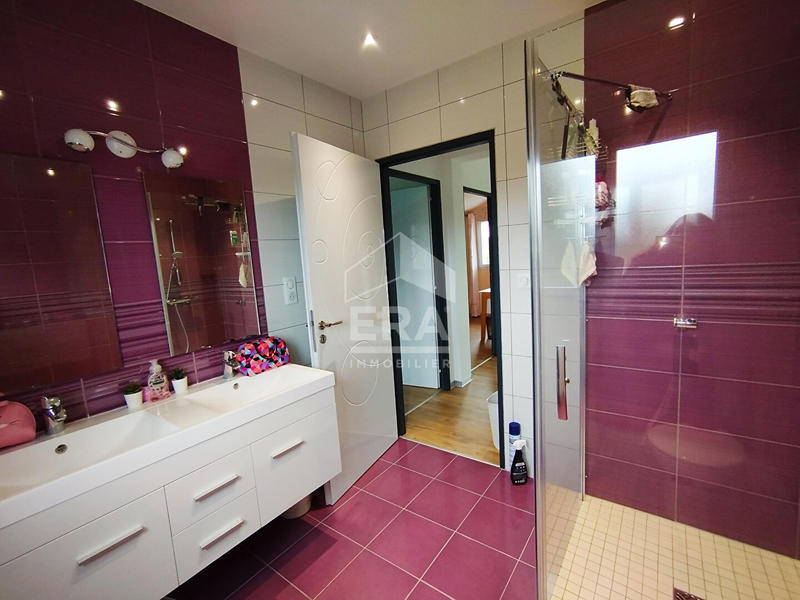 Maison - 152 m² - 6 pièces