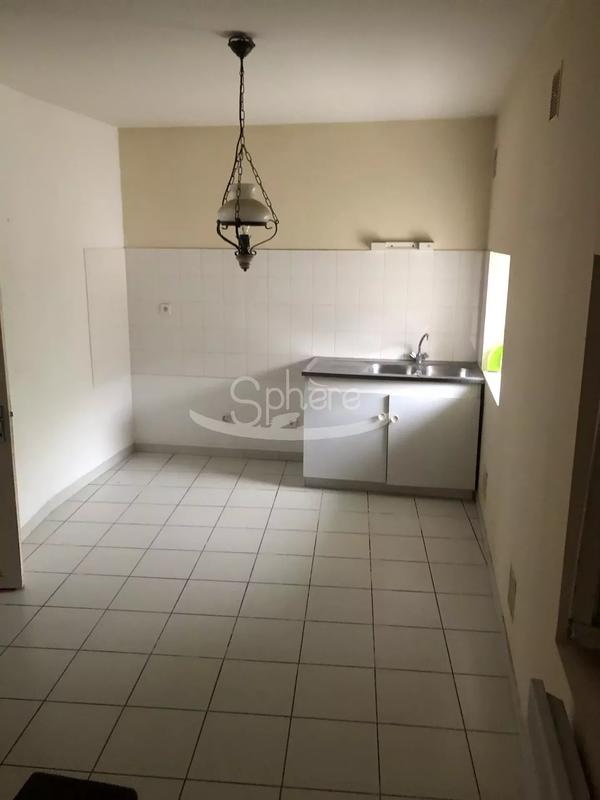 Maison de village - 175 m² - 11 pièces