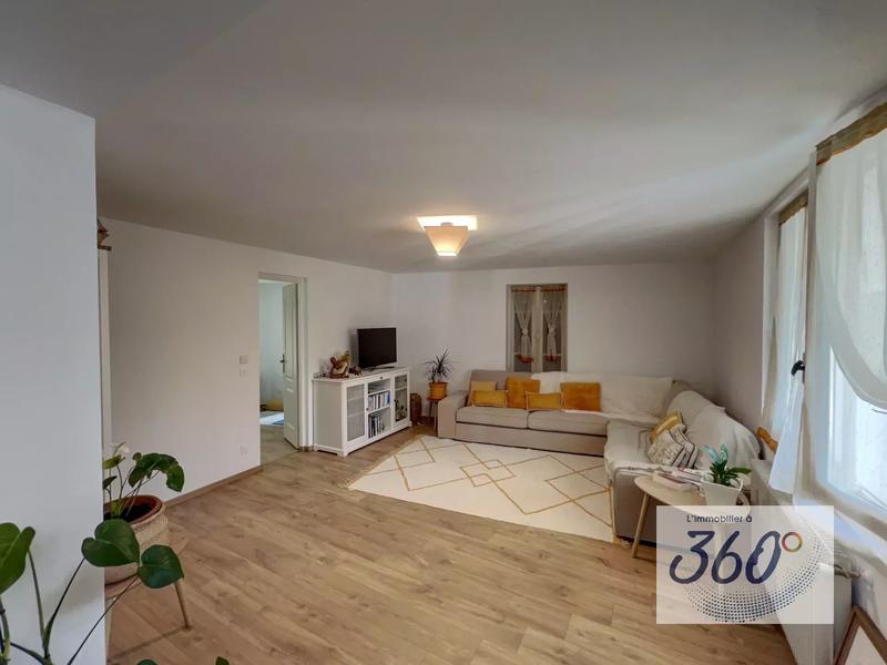 Maison - 136 m² - 5 pièces