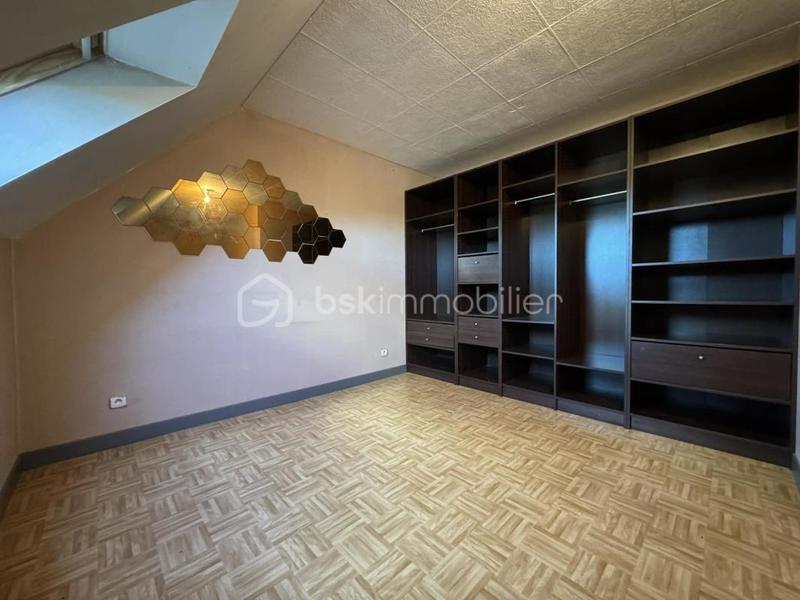 Maison traditionnelle - 99 m² - 5 pièces