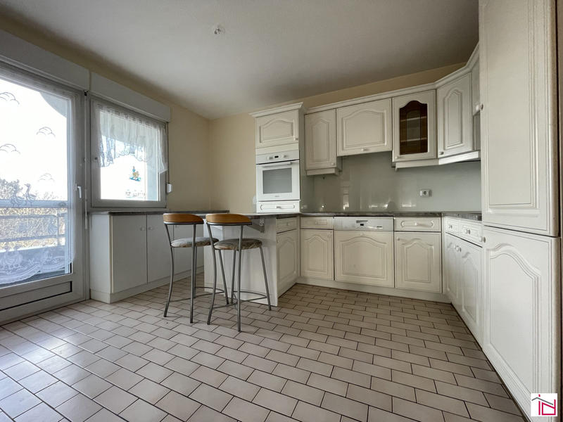 Appartement - 81 m² - 3 pièces