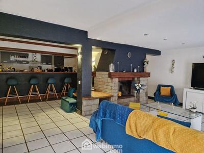 Maison - 439 m² - 6 pièces