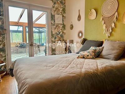 Maison - 198 m² - 7 pièces