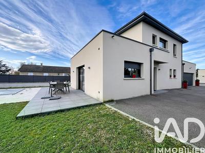 Maison - 146 m² - 6 pièces