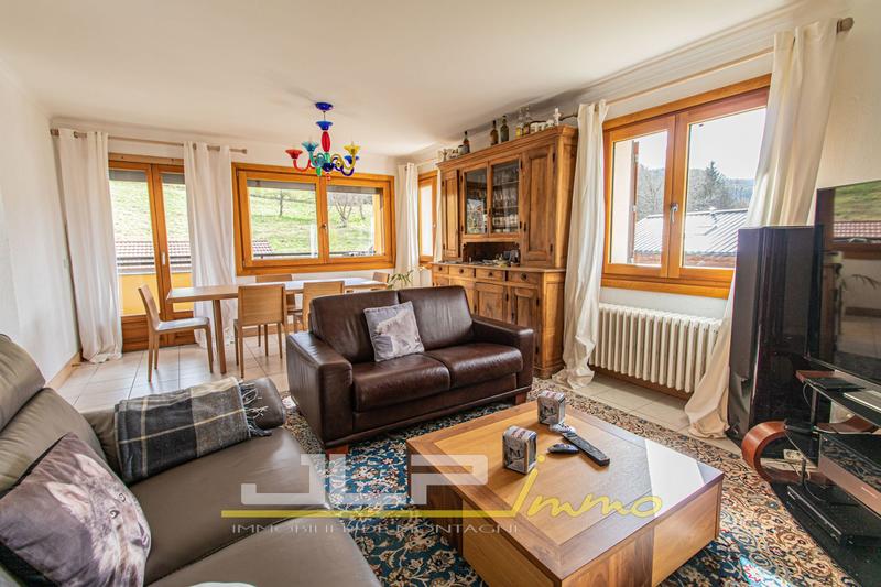 Appartement - 100 m² - 4 pièces