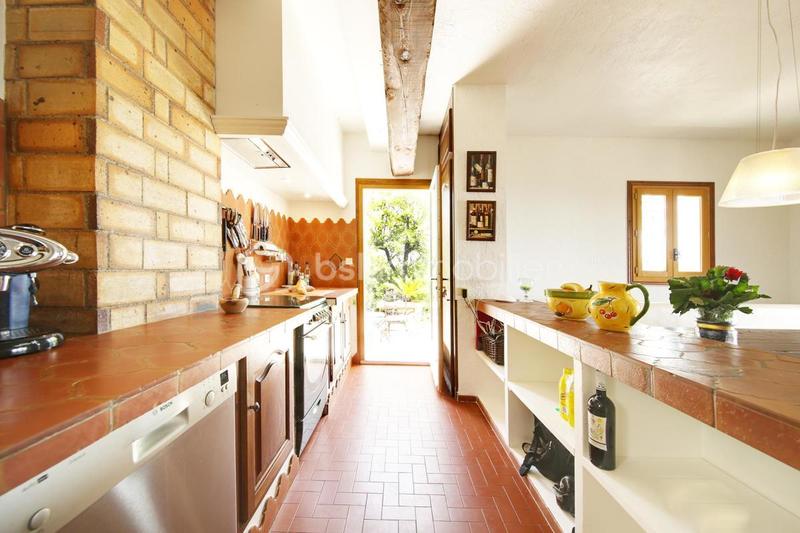 Villa - 187 m² - 6 pièces