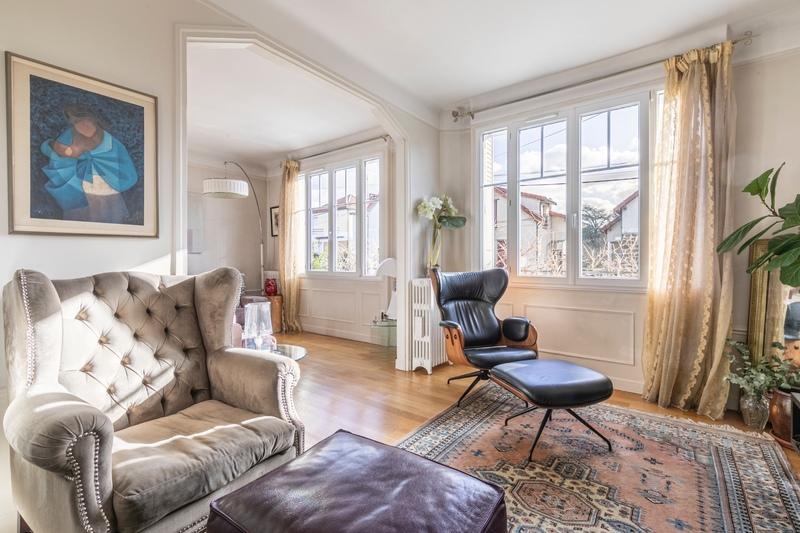 Maison - 201 m² - 7 pièces