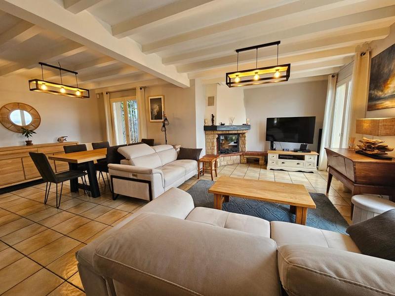 Maison - 160 m² - 6 pièces