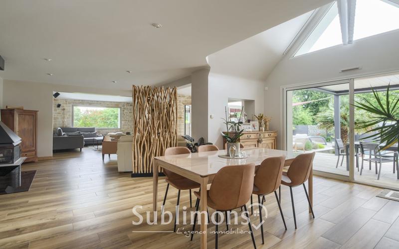 Maison contemporaine - 235 m² - 8 pièces