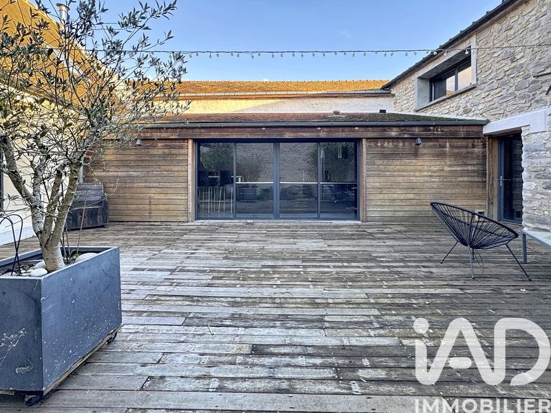 Maison - 193 m² - 8 pièces