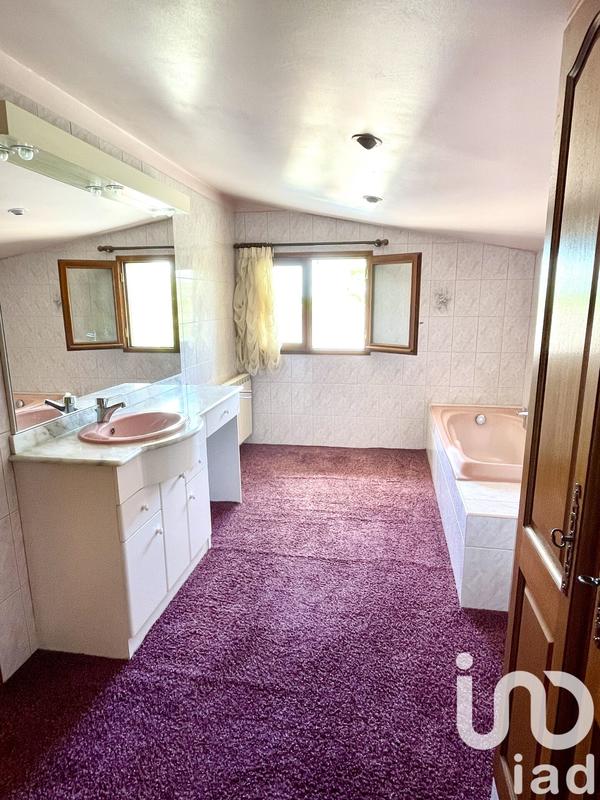 Maison - 320 m² - 11 pièces