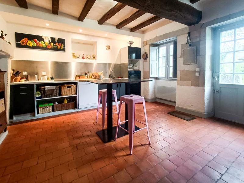 Maison - 180 m² - 10 pièces