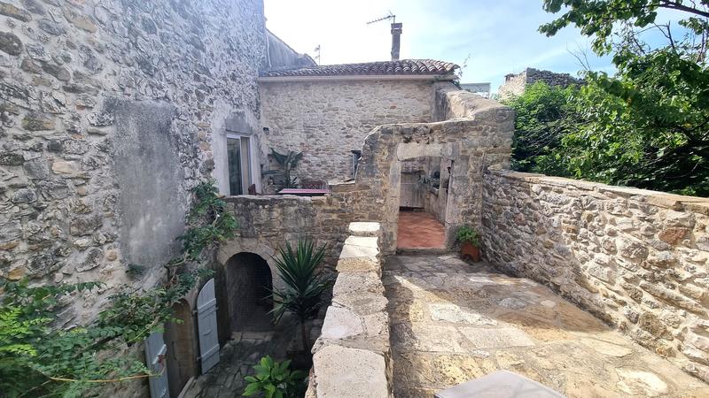 Maison en pierre - 165 m² - 7 pièces