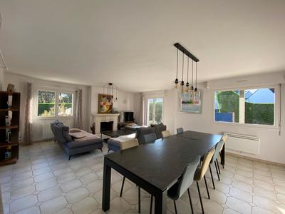 Villa - 220 m² - 7 pièces