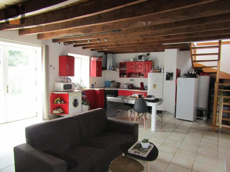 Maison - 220 m² - 9 pièces