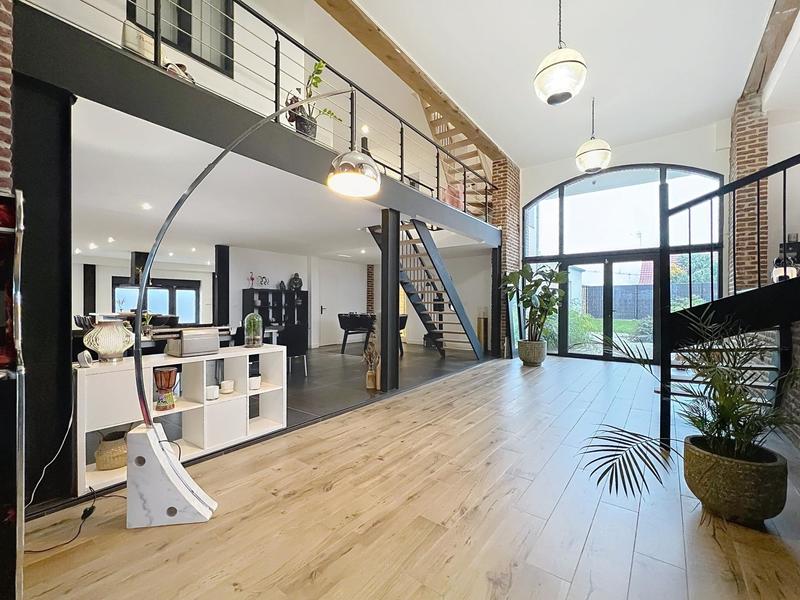 Villa - 423 m² - 7 pièces