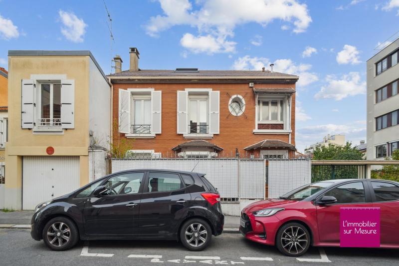 Maison - 210 m² - 6 pièces