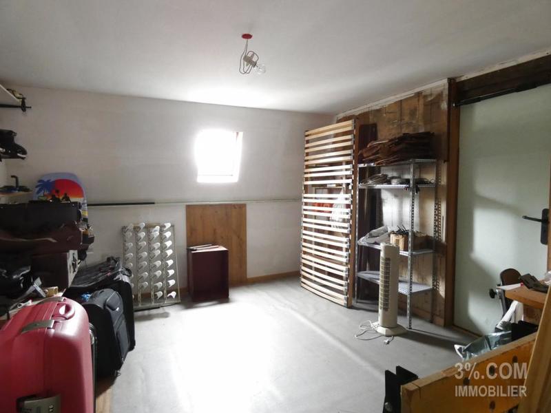 Maison - 273 m² - 9 pièces