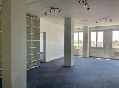 Bureau - 104 m² - 4 pièces