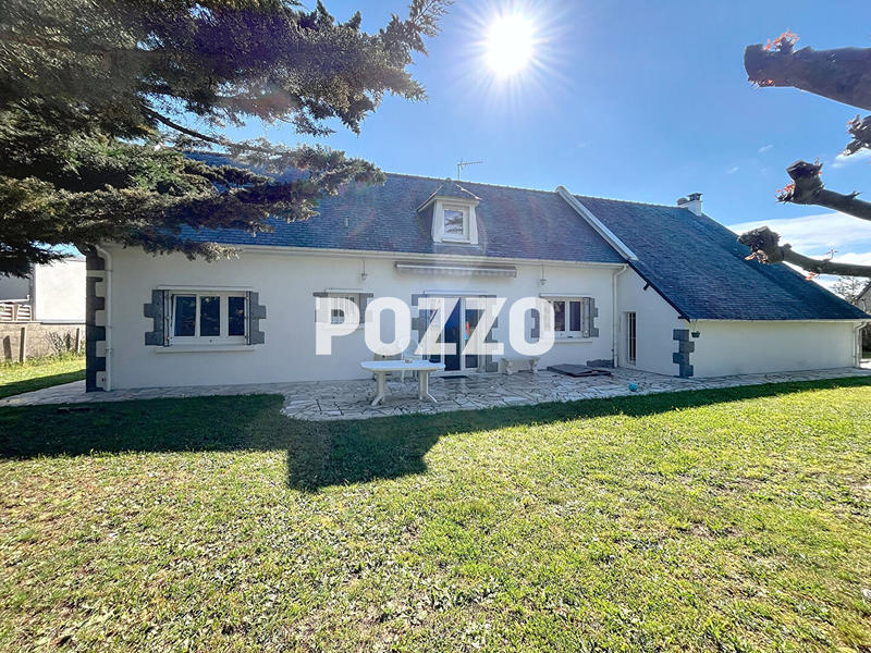 Maison - 244 m² - 7 pièces