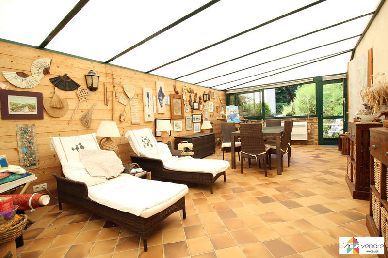 Maison traditionnelle - 173 m² - 6 pièces