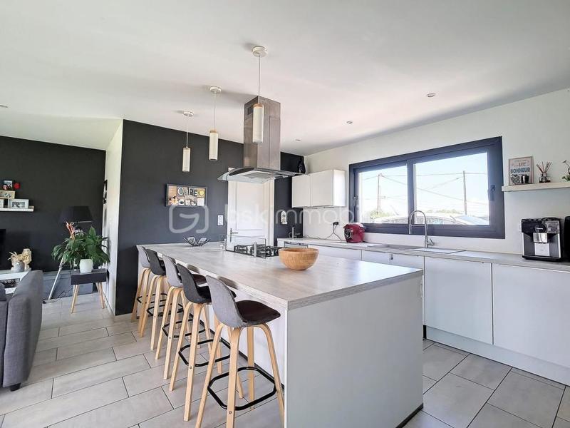 Maison - 168 m² - 6 pièces