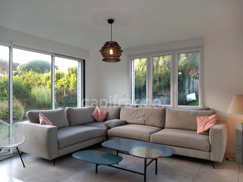 Maison - 140 m² - 7 pièces