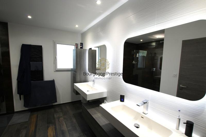 Maison d'architecte - 169 m² - 4 pièces