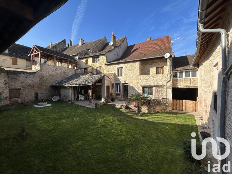 Maison de ville - 282 m² - 5 pièces