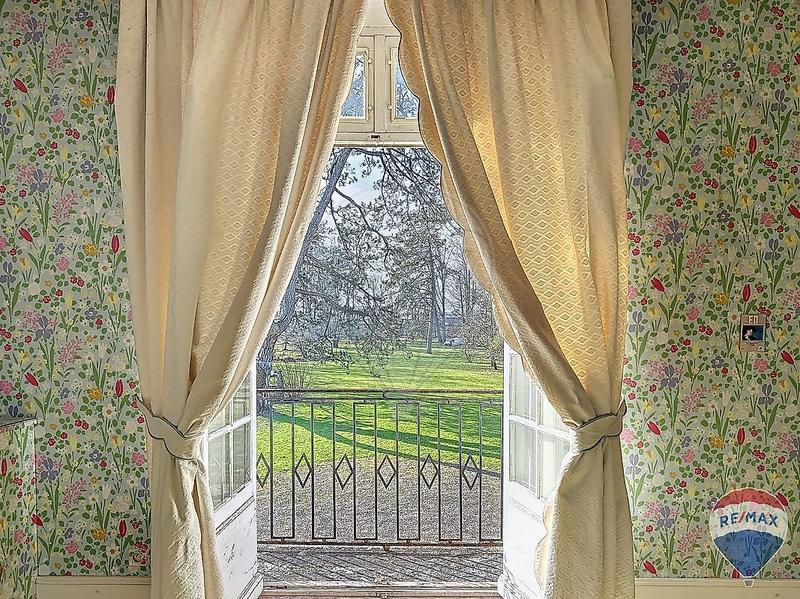 Demeure - 530 m² - 11 pièces