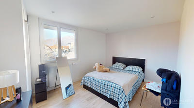 Maison - 138 m² - 5 pièces