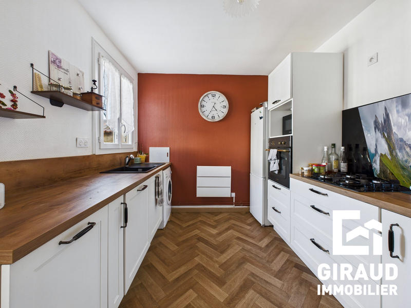 Maison - 86 m² - 5 pièces